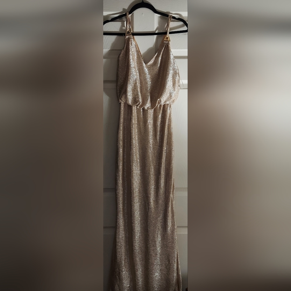 Calvin Klein Shimmering Gold Formal Dress. Size 2. D-410